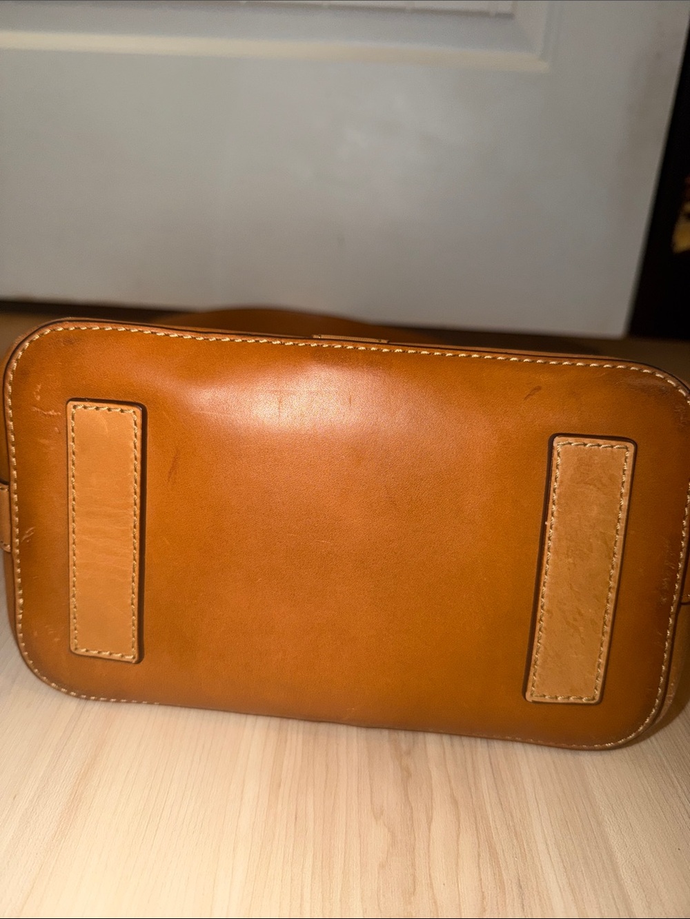 Frye Tan Leather Shoulder Bucket Bag - Picture 2 of 8